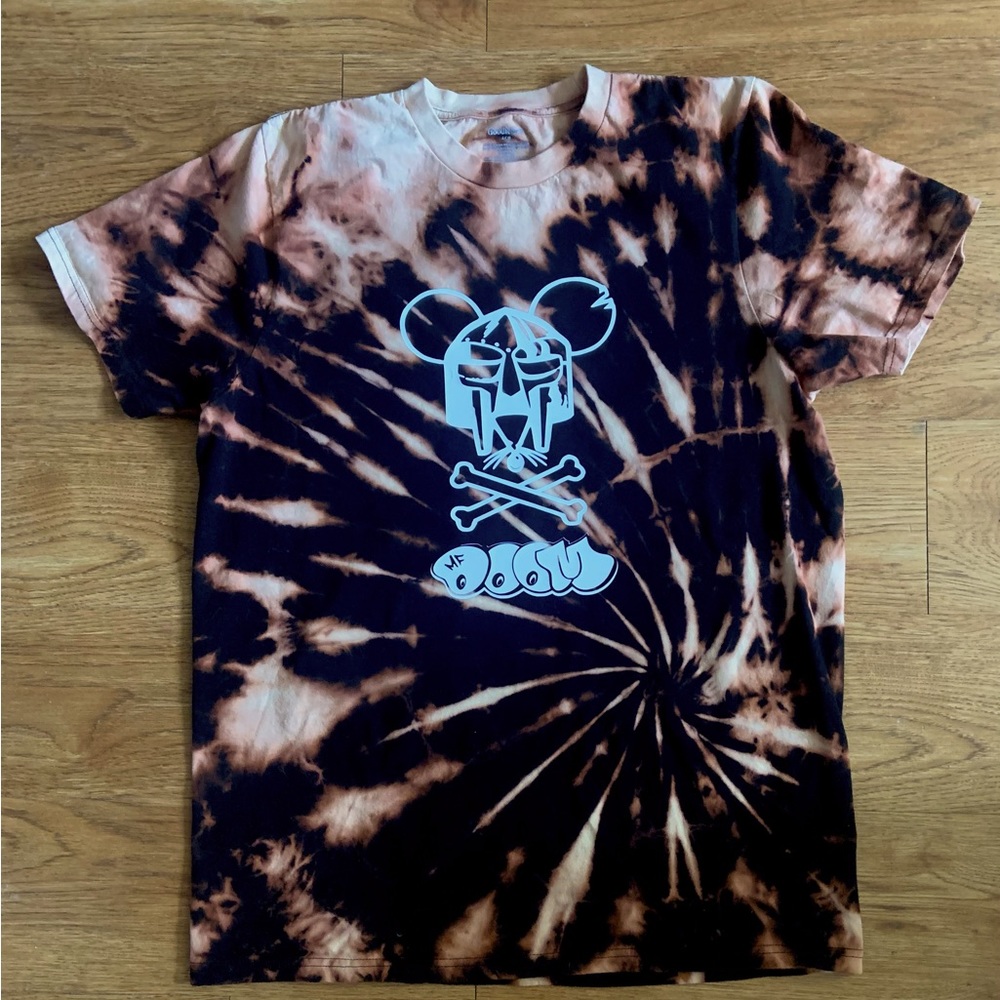 Custom made Men large MF Doom bleach dye T shirt